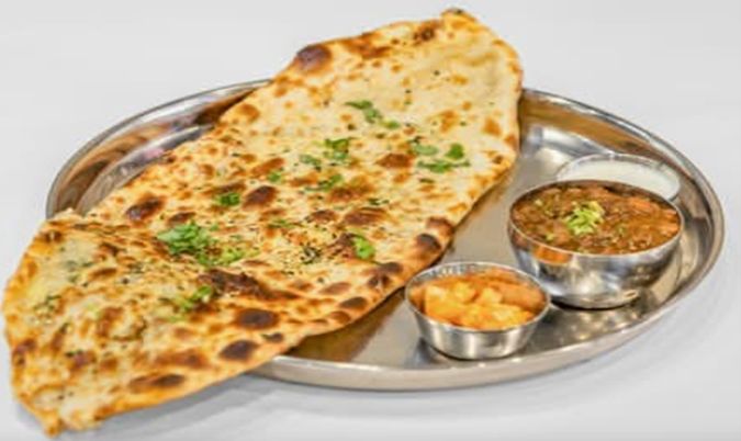 Amritsari Aloo Kulcha (V)