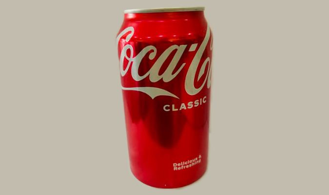 Coke classic (can)