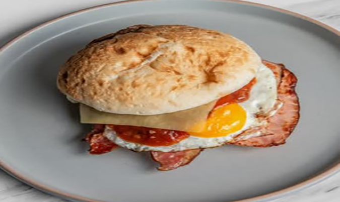 Bacon & Egg Roll