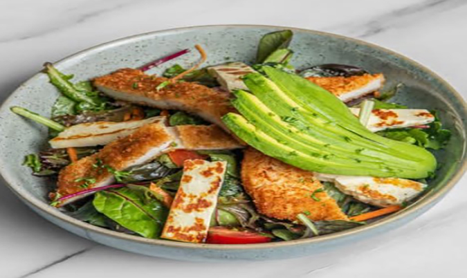 Chicken Halloumi Salad