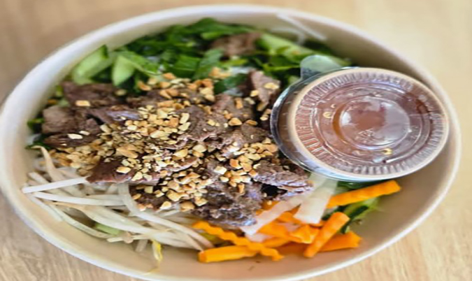 Lemongrass Chicken Noodles Salad
