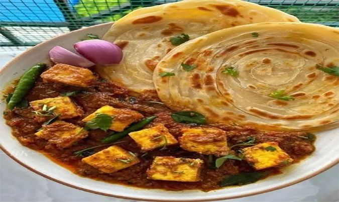 Parotta + Paneer Korma (FRI - SUN Only)
