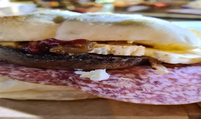Salami toastie