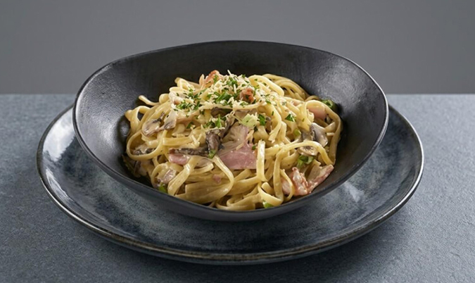 Bacon and Mushroom Carbonara Pasta