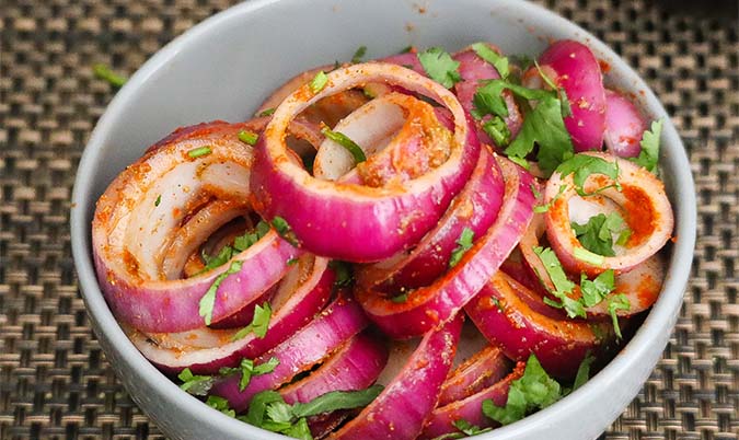 Onion salad
