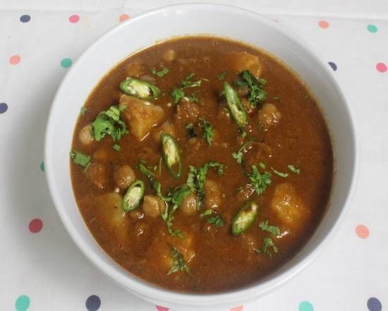 Aloo Chana Masala Curry (V)