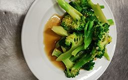 Broccoli with Minced Garlic Sauce